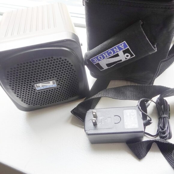 Anchor AN-30 speaker with Case - Picture 1 of 2